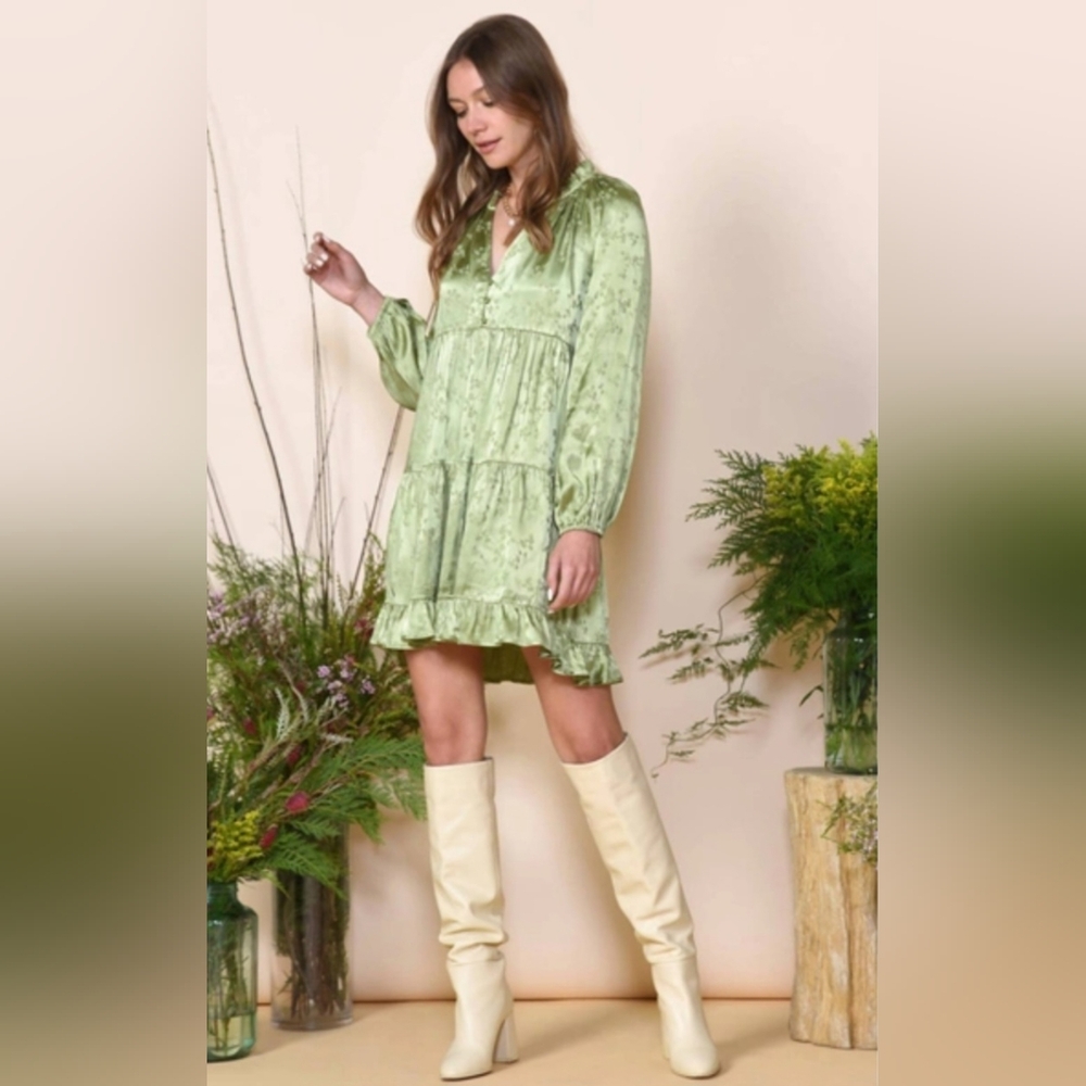 Adelyn Rae satin Agave Tiered dress